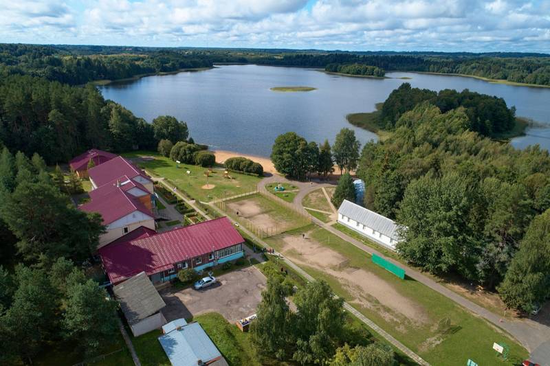 Лесное озеро